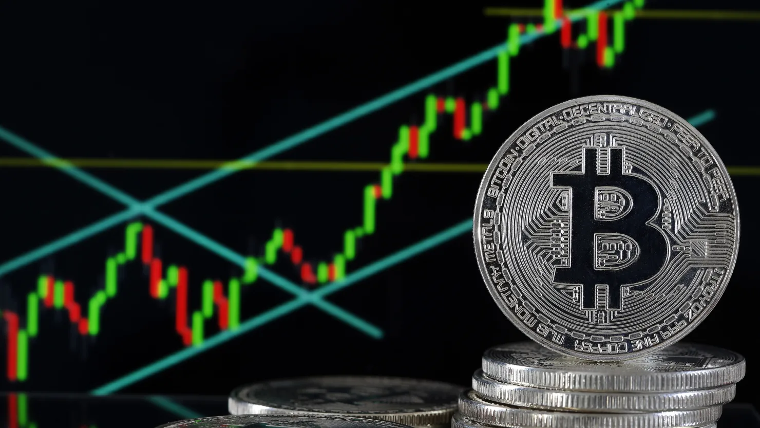 科技 比特币自六月以来首次突破 10,000 美元