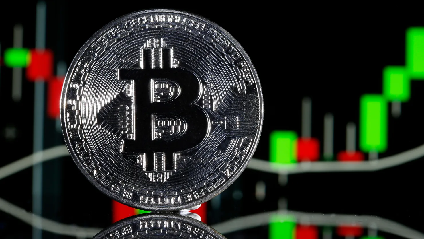 比特币价格升至 5 月以来最高，10 月已上涨 30%